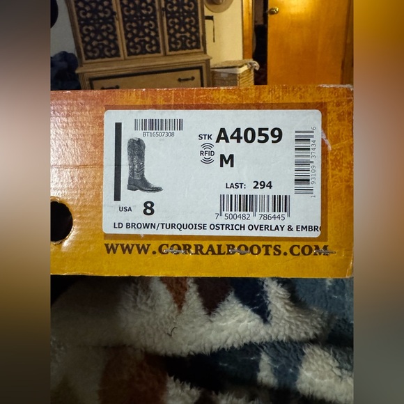 Corral Women’s Turquoise and Dark Brown Ostrich Skin Western Boots - Picture 5 of 5